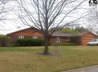 503 Sunrise Ave, Pratt, KS 67124