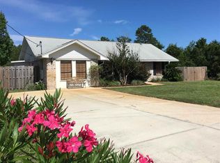 1620 Oak Dr, Gulf Breeze, FL 32563