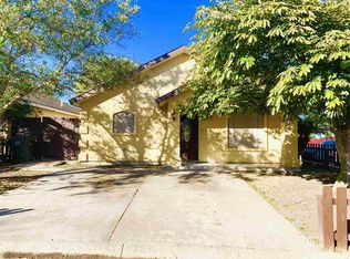 602 Minutemen Dr, Laredo, TX 78046