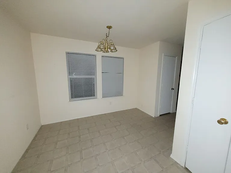 10716 Wild Oak Dr — Photo 4