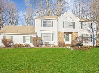 28 Mountainview Rd, Succasunna, NJ 07876