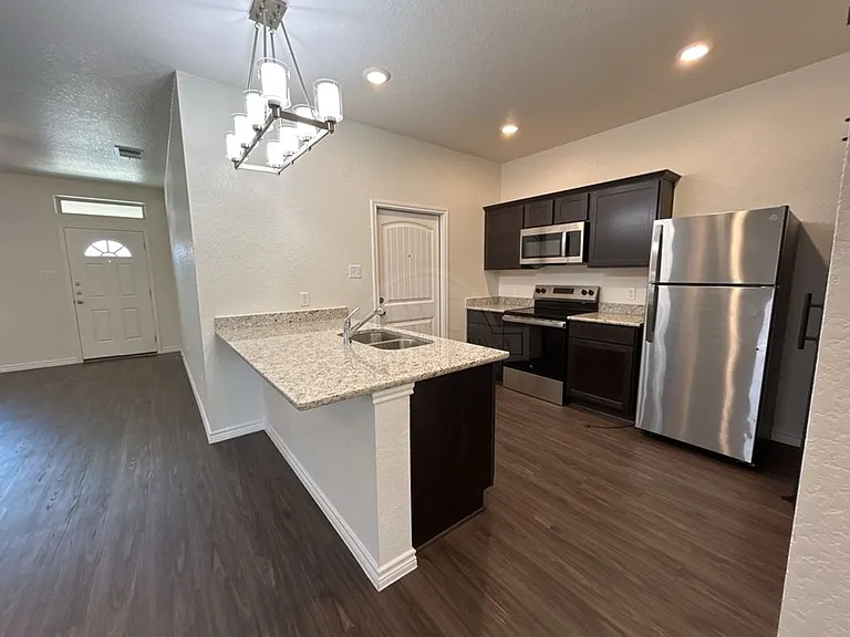 5110 Rose Garden Loop — Photo 6