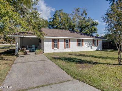 408 Favre St, Waveland, MS, 39576