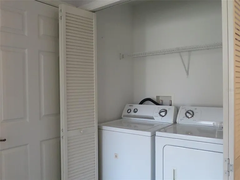 2806 Club Cortile Cir #B — Photo 35
