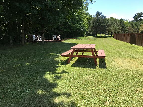 3rd image of 4026 E Bluff Dr