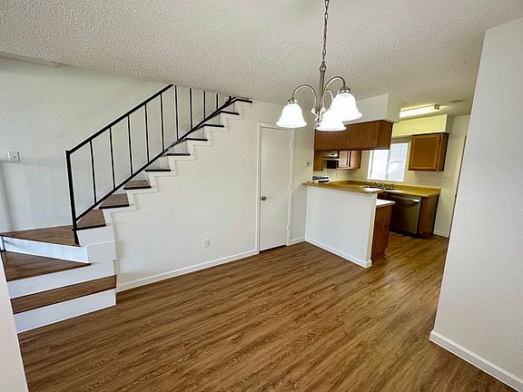 5th image of 9446 Olde Towne Row