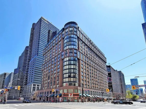 7 Carlton St, Toronto, ON
