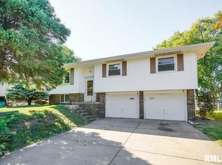 117 Tanglewood Ln, East Peoria, IL