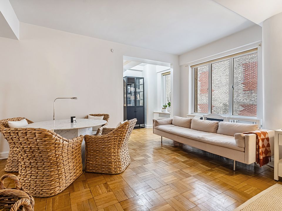 1st image of 40 Central Park S #12E