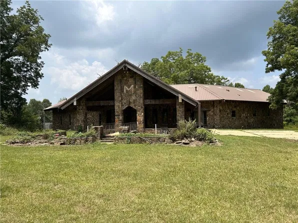 518 Emma Rd, Trout, LA 71371
