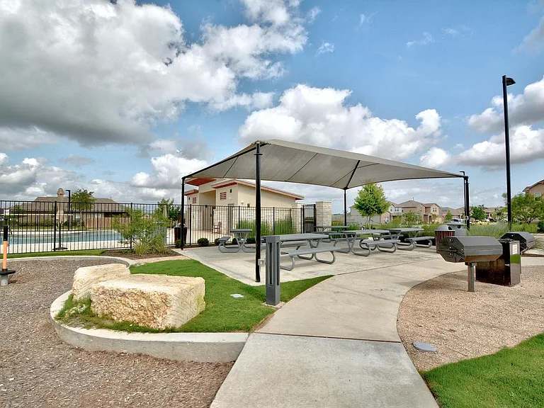 7805 Peccary Dr — Photo 31