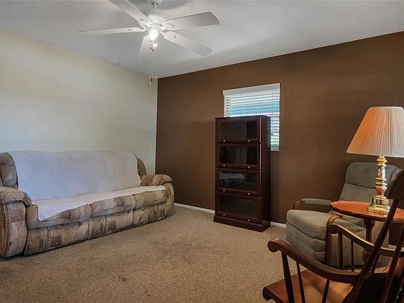 4th image of 3937 Feather Dr
