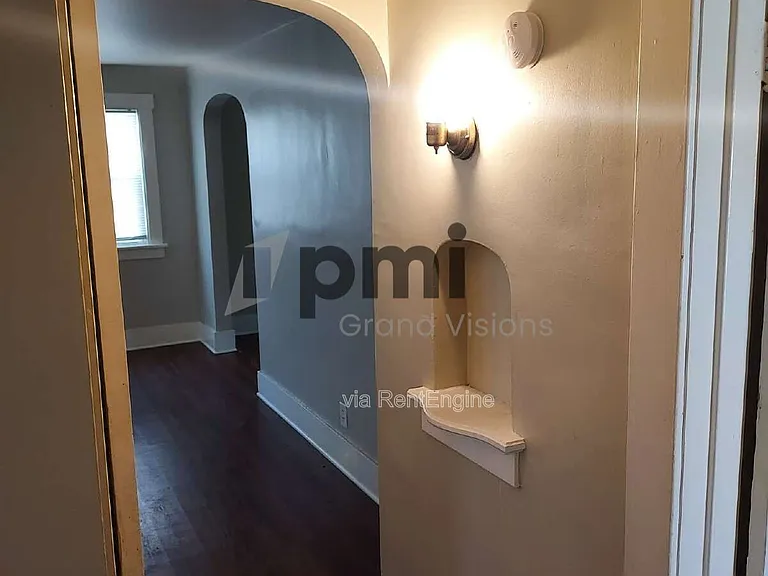 1609 E Johns Ave — Photo 16