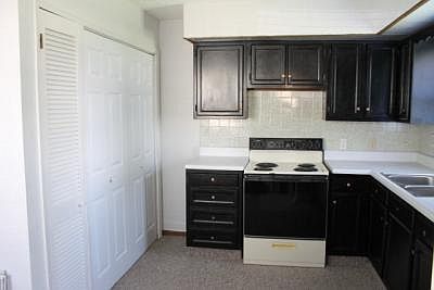 4th image of 369 Franconia Ave