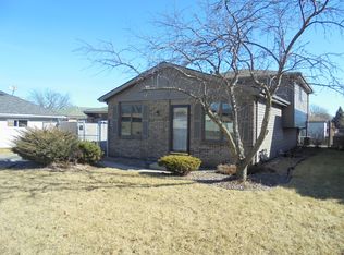 3303 Grove Ave, Berwyn, IL 60402