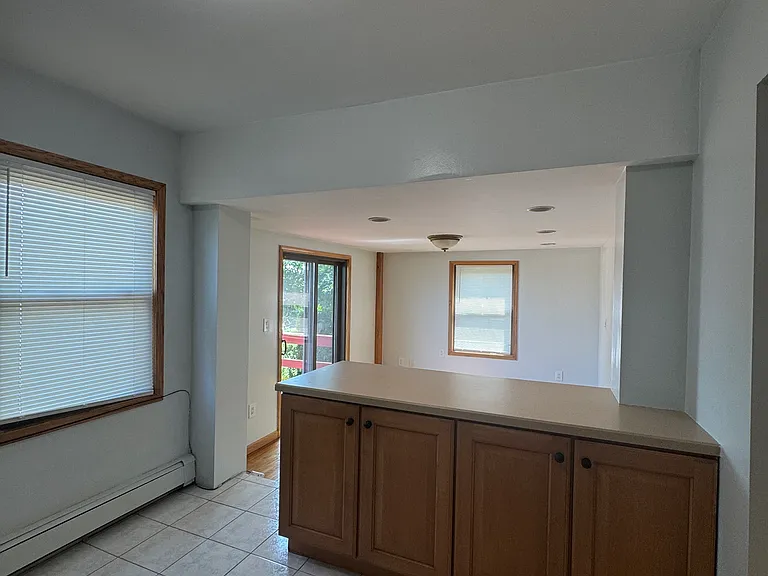 Kimball Ave — Photo 8