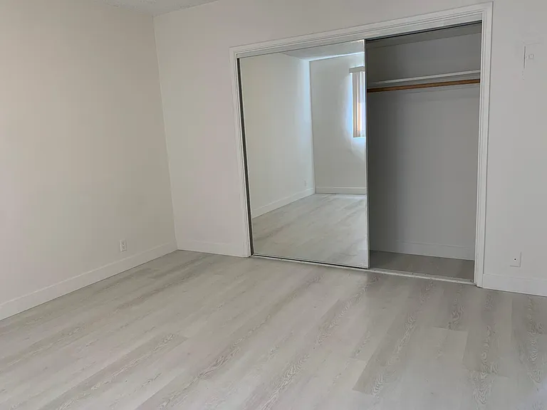1123 S Sherbourne Dr #202 — Photo 4