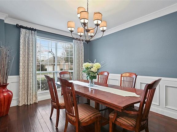 5th image of 3624 Burlington Dr