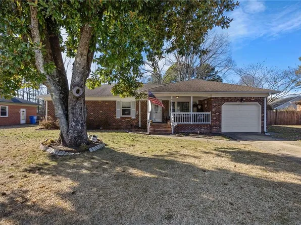 708 Colony Manor Rd, Chesapeake, VA 23321