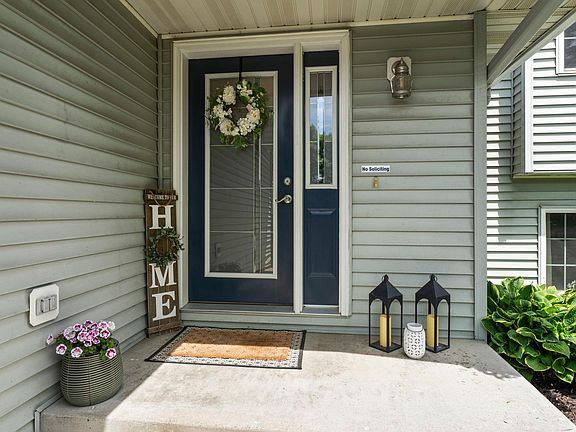 4th image of 735 Marigold Dr
