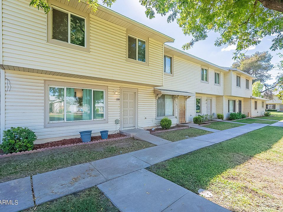 1st image of 1202 E DUNBAR Drive