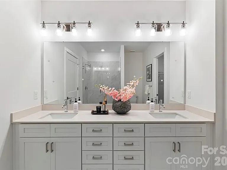 5007 Nimes Rd — Photo 16