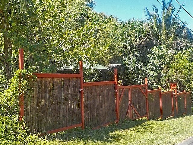1st image of Akanikolea St