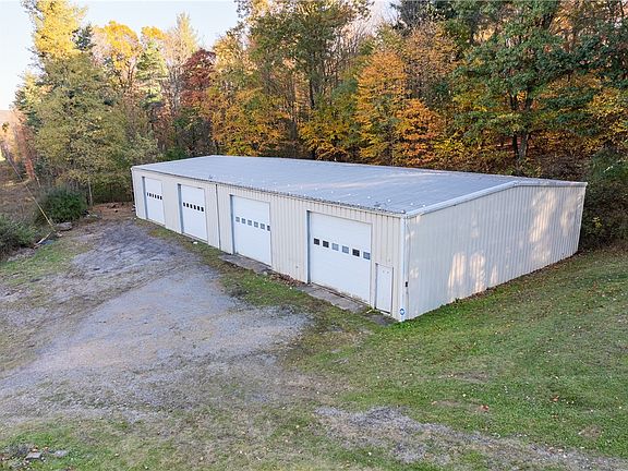 3rd image of 573 Church Rd