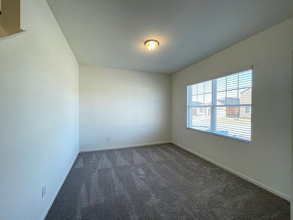5th image of 705 Cherry Blossom St