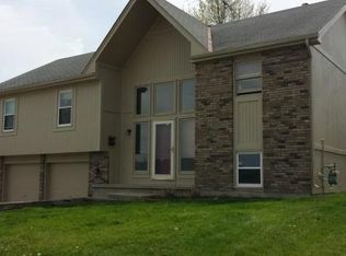 308 E 14th St, Cameron, MO 64429