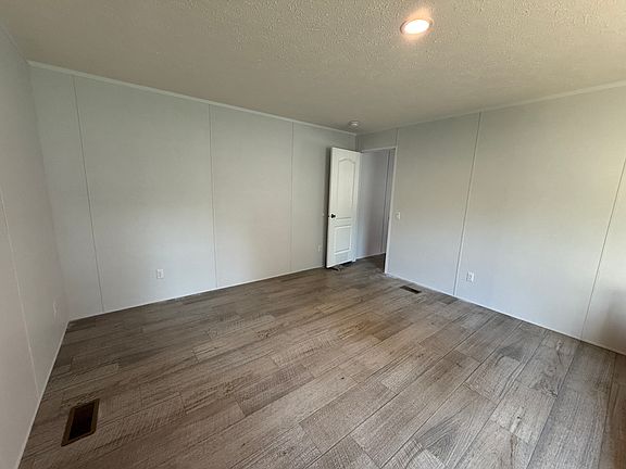 5th image of 7 Marlette St #7