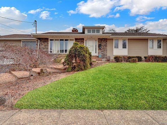 3rd image of 91 Laurel Drive