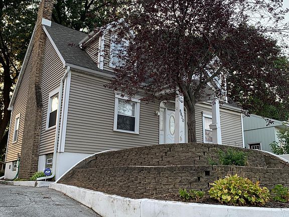 2nd image of 8820 Kennedy Ave
