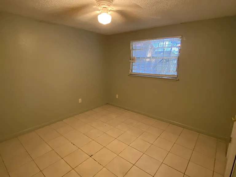 7623 John F Kennedy Dr E — Photo 10