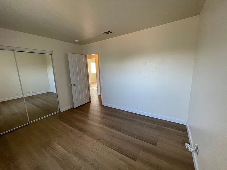 21256 Vidal Ct — Photo 25