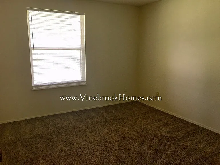 8225 Schoolgate Dr — Photo 12