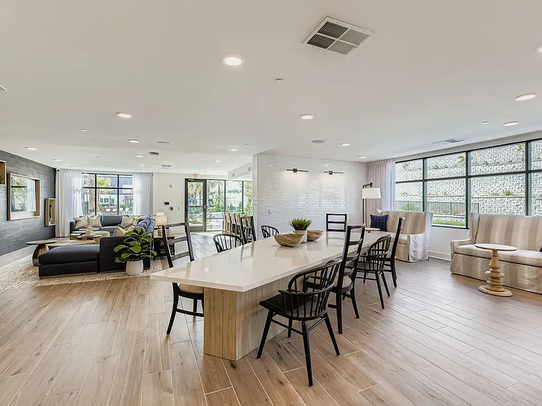 Klara Apartments — Photo 19
