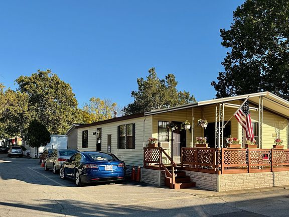 3rd image of 2993 Curtis St Lot 68