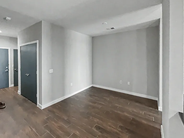 5609 Smu Blvd #508 — Photo 9