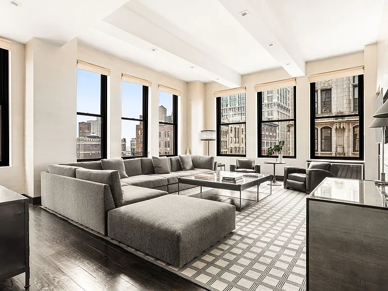 254 Park Ave S #11D — Photo 1