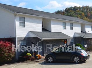 76 Boncarbo Ln, Hurricane, WV 25526