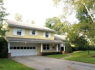 35 Broadacres Rd, Queensbury, NY 12804