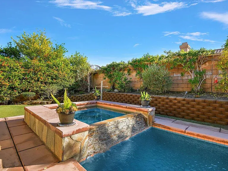 80215 Queensboro Dr #80215 — Photo 20