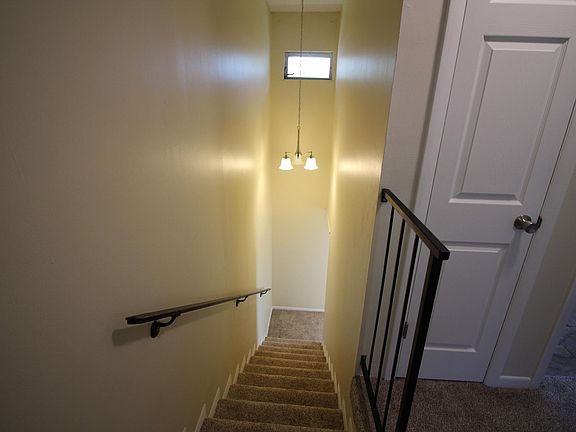 4th image of 2567 SE 15th Ave APT B