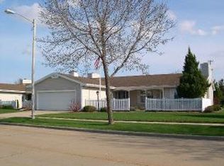 52 Fiesta Ct APT A, Appleton, WI 54911