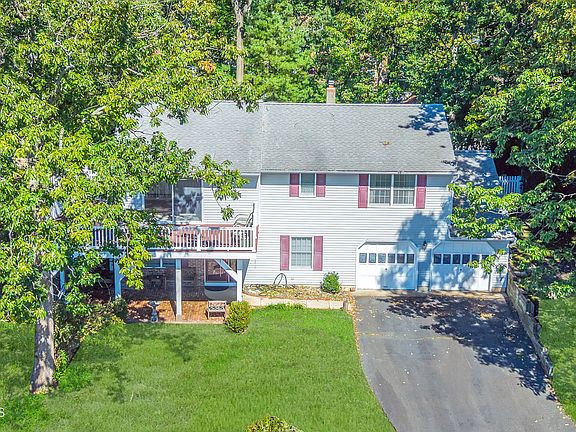 2nd image of 127 Arnold Place