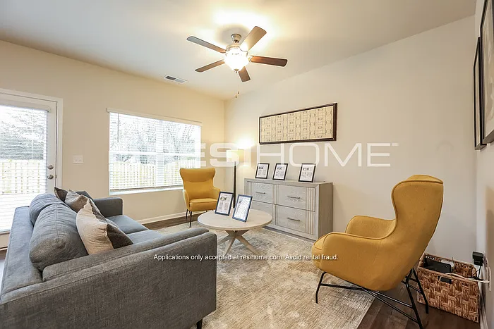 309 Georges Ln — Photo 8