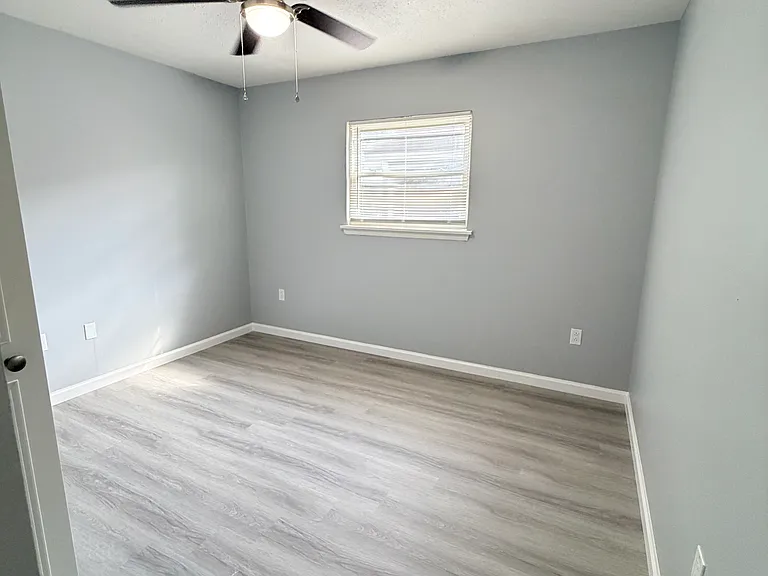 3333 Breckenridge Ln #3 — Photo 6