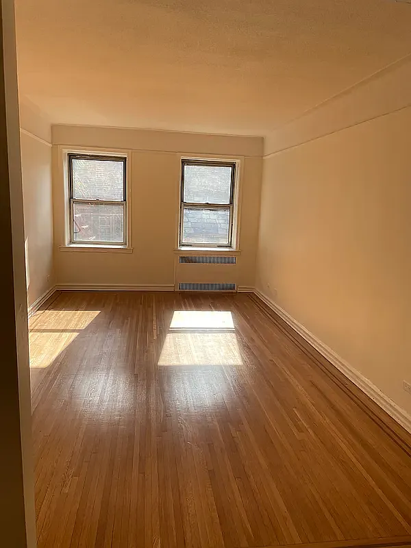 86-10 34th Avenue — Photo 3