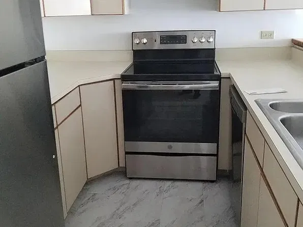 601 Van Ness Ave APT 530, San Francisco, CA 94102